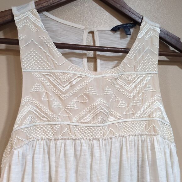 American Eagle Embroidered Tank Top Size Medium Ivory Cream Flowy Boho Festival - Picture 2 of 10